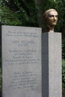 Luise-Büchner-Denkmal Darmstadt Foto: Jutta Schütz